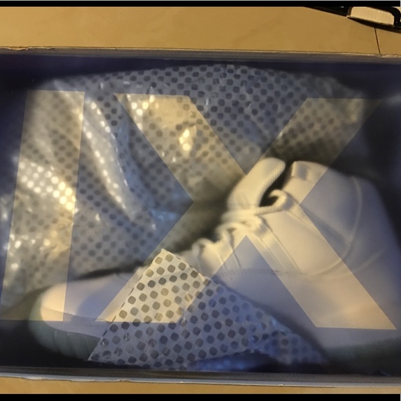 Air Jordan 11 Retro ‘Legend Blue’ Men’s Sz 11 NIB - Picture 2 of 7